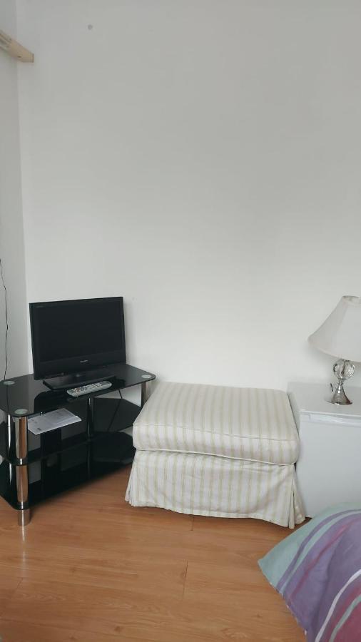 Spacious Double Room In Anfield リヴァプール エクステリア 写真