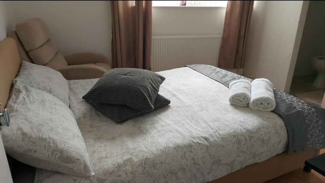 Spacious Double Room In Anfield リヴァプール エクステリア 写真