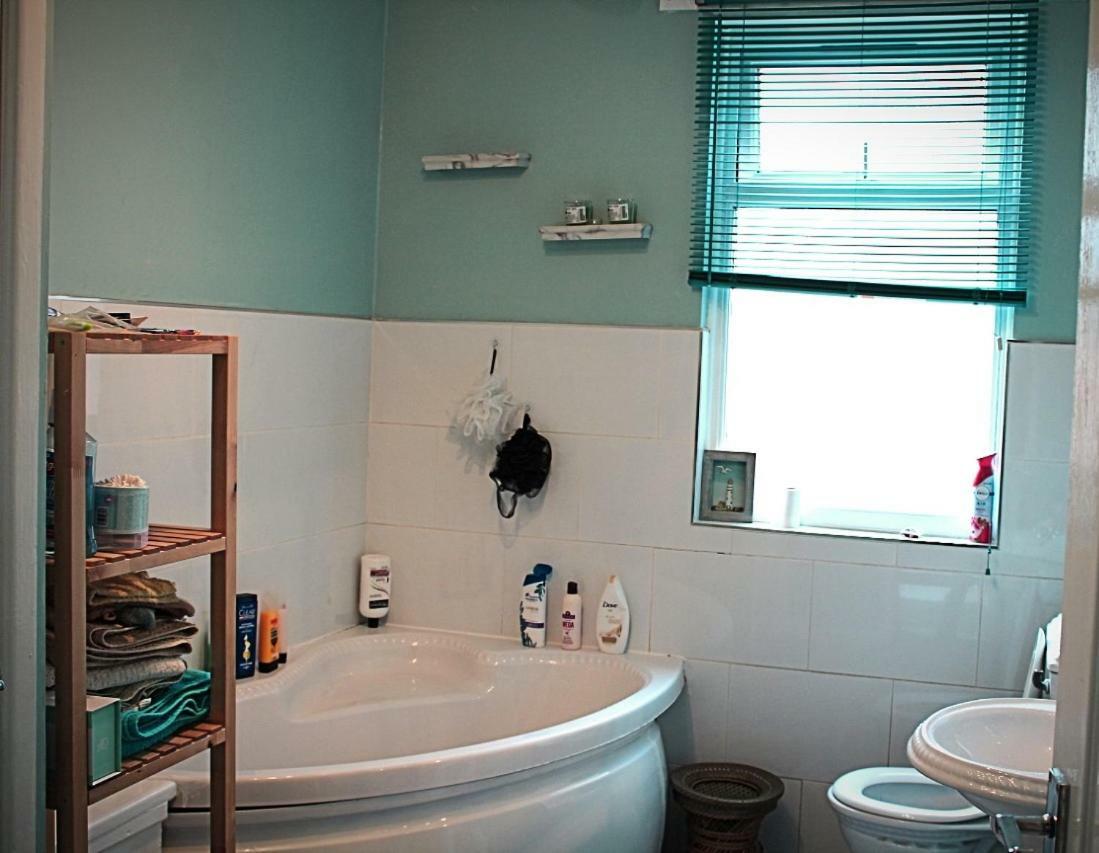 Spacious Double Room In Anfield リヴァプール エクステリア 写真